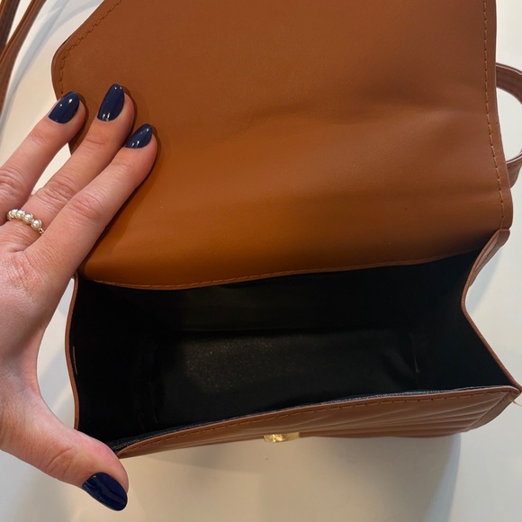 Elegant Brown Quilted Shoulder Bag - Picture 2 of 2